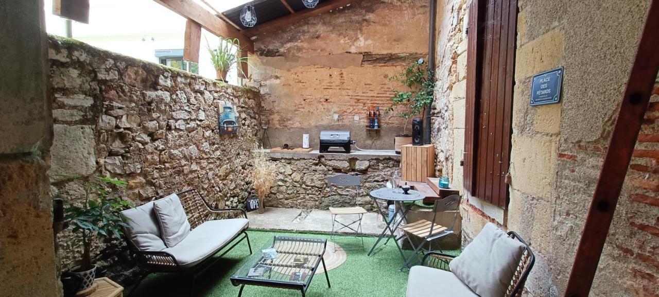 Studio Atypique Immeuble De 1820 Fumel Exterior foto